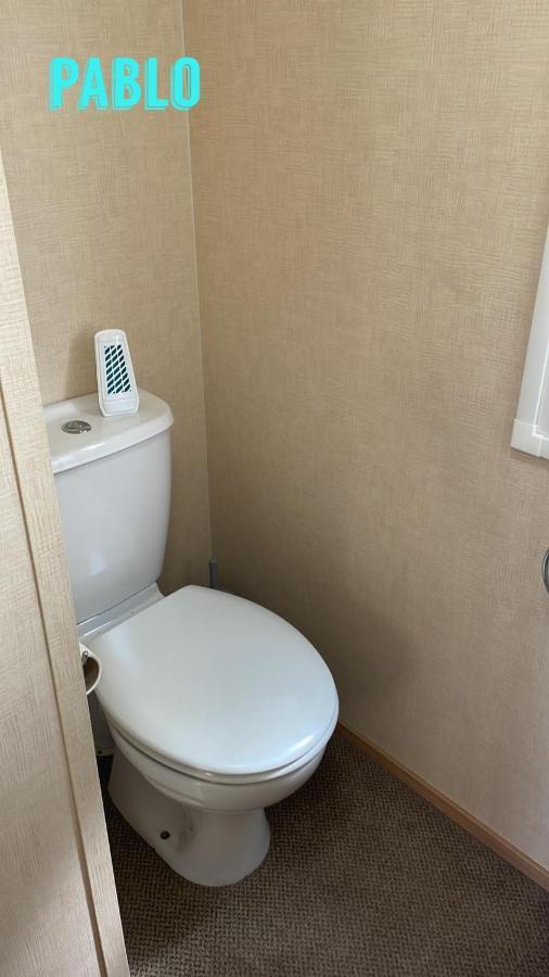 Towyn Six Berth En Suite Caravan Rhyl Zewnętrze zdjęcie