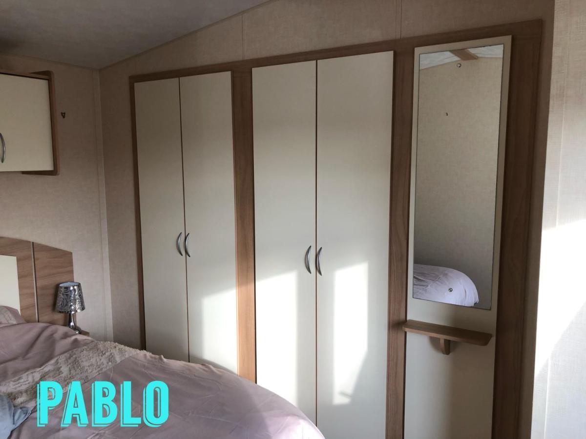 Towyn Six Berth En Suite Caravan Rhyl Zewnętrze zdjęcie