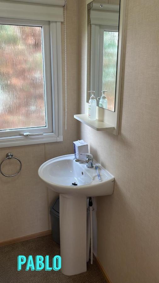 Towyn Six Berth En Suite Caravan Rhyl Zewnętrze zdjęcie